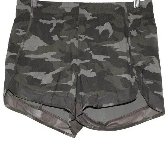 Athleta Womens Printed Mesh Racer Run Short 4" Green Camo Running Shorts Size S