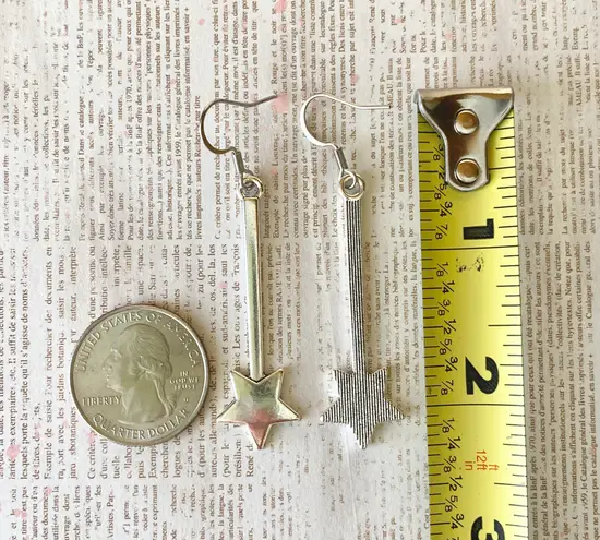 Handmade cute Kawaii y2k grunge style simple shooting star earrings🌙⭐️👼💖