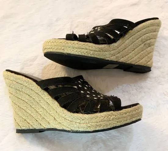 Bandolino Studded Black Natural Jute Wedge Sandals Size 6