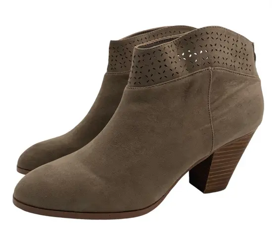 VIOLET & RED Jackson Laser Cut Topline Bootie Size 10 Taupe Almond Toe Gray