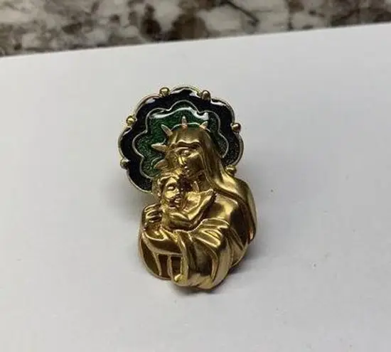 Holy Virgin Mother Mary & Baby Jesus Gold Tone Brooch Tack Pin Signed Avon