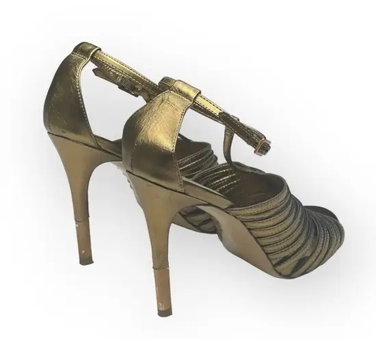 Neiman Marcus π€ T-Strap Stiletto Heeled Sandal π€ Metallic Gold Leather π€ 8M