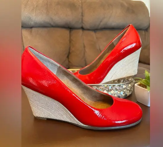 π AEROSOLES Red Wedge Heels 7M RED π Size 7