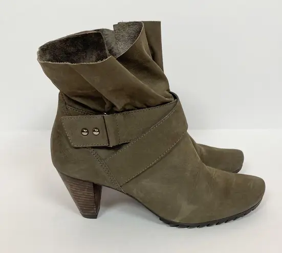 Paul Green Naomi Heeled Leather Ankle Booties Size 5.5