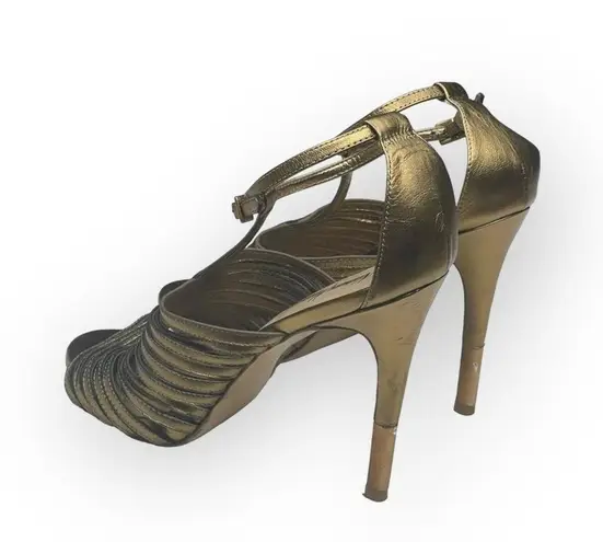Neiman Marcus π€ T-Strap Stiletto Heeled Sandal π€ Metallic Gold Leather π€ 8M