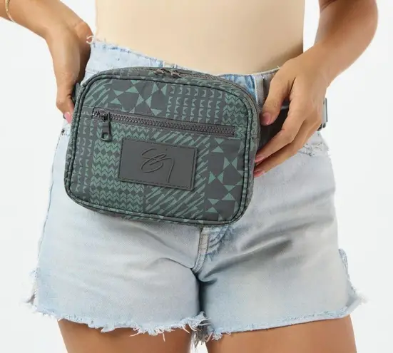 Aloha collection x sig Zane KEEP IT LIGHT HIP pack new Hawaii limited edition - Image 1