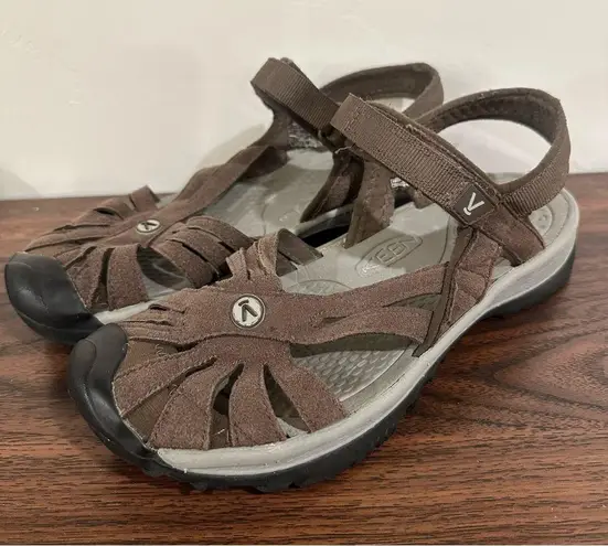 Keen Women’s ‘Rose’ Closed Toe Waterproof Casual Rugged Adventure Sandals Size 9