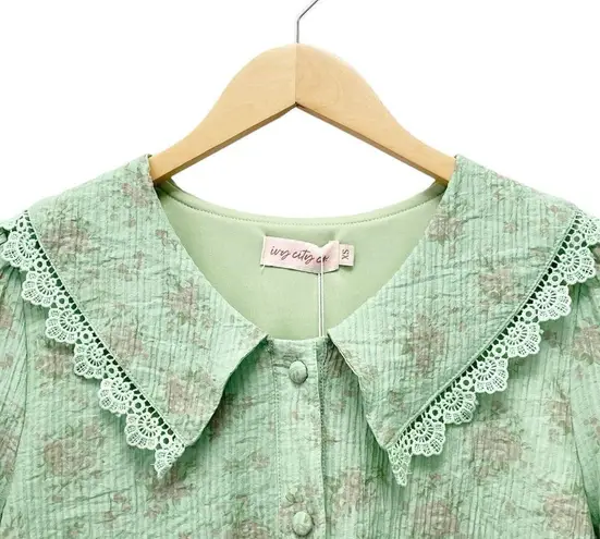 NWT Ivy City Co Hadley Blouse Pistachio Green Floral Lace Trim Collar Size XS