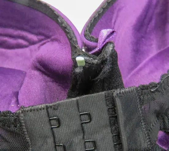 Jolinesse 1990s Vintage Sexy Purple and Black Lace Lingerie Top 34B