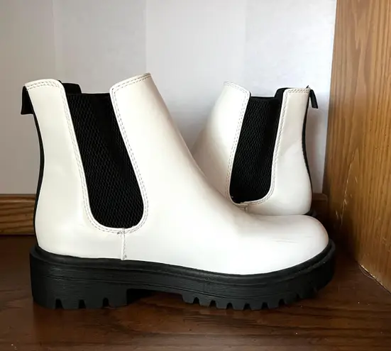 SheIn Chelsea Boots