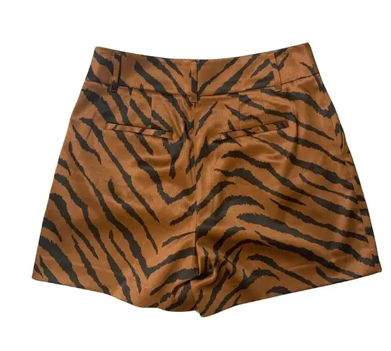 White House | Black Market  | 5 Inch Satin Tiger Print Shorts No Belt Size 8