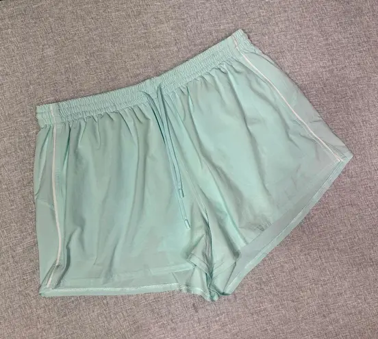 Lululemon  Lightweight Relaxed Short 3” Long Liner Ideal Mint Size 12