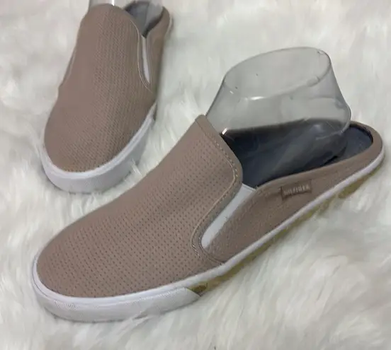 Tommy Hilfiger  TWFranks Slip On Sneakers Size 9 BIN 13