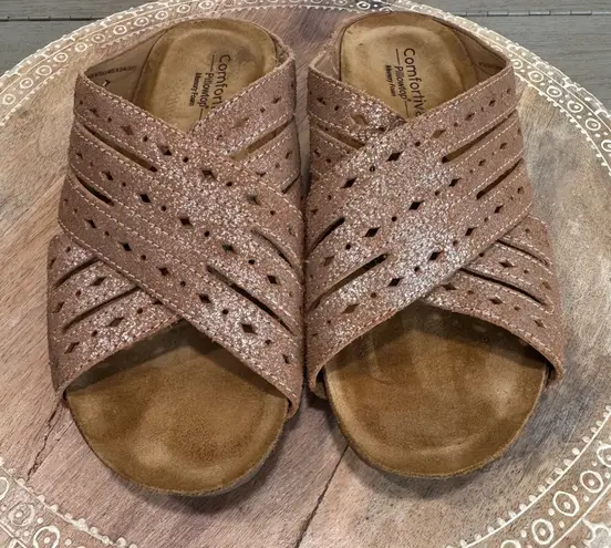 Comofortiva Gala Crisscross Slides Metallic Suede Leather Memory Foam Size 7W Tan