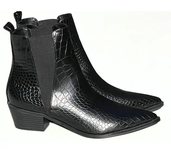 Lulus LULU’S Women’s Black faux Leather Embossed Boots