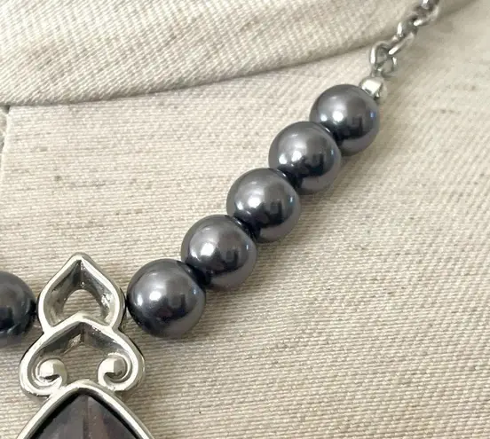 Grey rhinestone pendant necklace