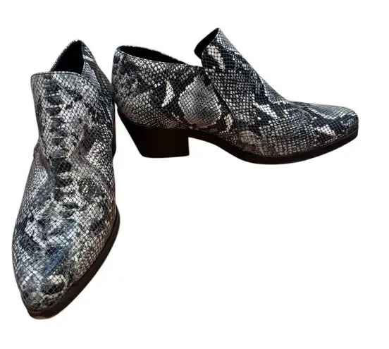 Intentionally Blank Black White Snakeskin Ankle Booties 10