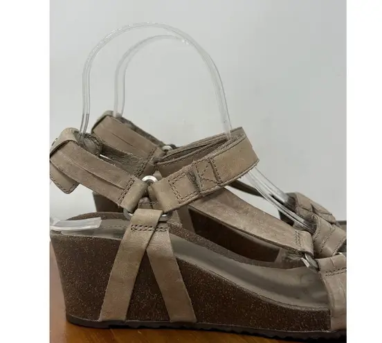 Teva Womens Ysidro Sandals Wedge Heel Ankle Strap Adjustable Beige Size 6.5