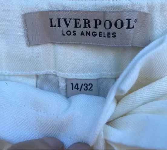 Liverpool Women's Cream Shorts Paper Bag Waist Elastic Waistband Size 14 NWOT