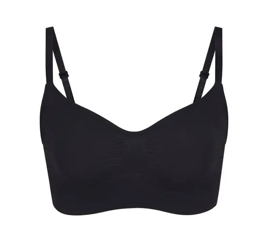 SKIMS SEAMLESS SCULPT
BRALETTE L/XL NWOT