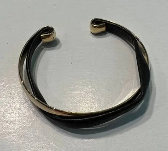 Shiraleah Chicago Gold Tone & Black Twisted Cuff Bracelet, New On Card