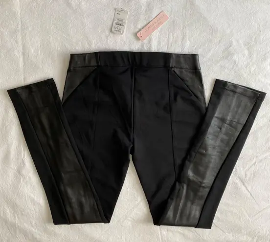 Romeo + Juliet Couture  Pleather Skinny Pants with Zipper Design