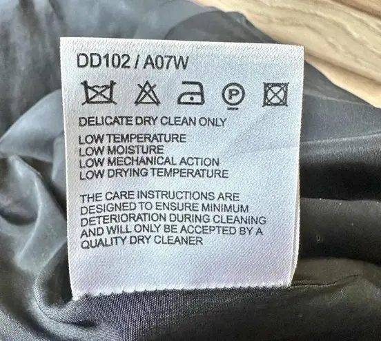 Karen Millen | Black Fitted Sheath Sleeveless Zipper Detail Black Belt | Size 2