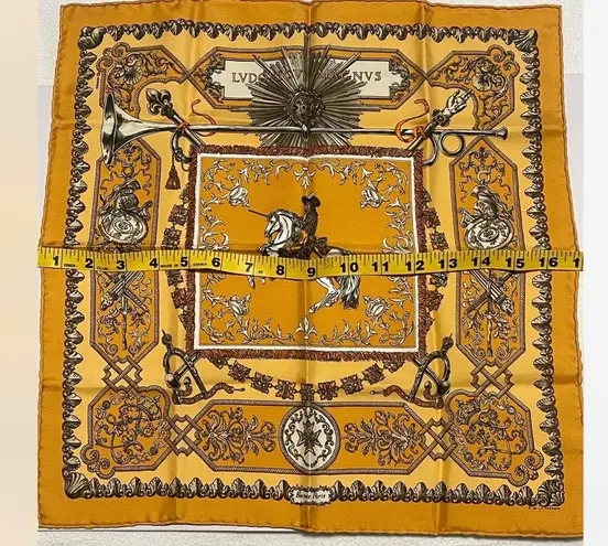 Hermès Authentic Hermes Scarf Muffler Carre 45 VDOVICVS MAGNVS