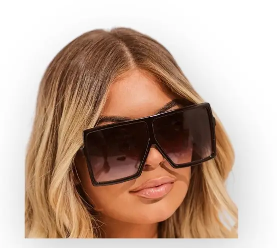 new Oversize Retro Flat Top Translucent Sunglasses ☀︎︎ Black / Blue Pink Lens