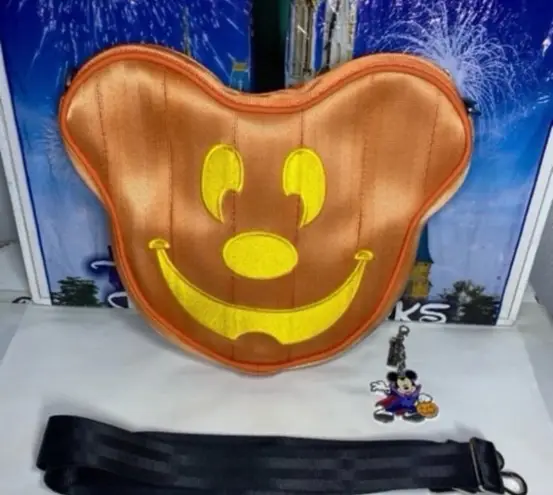 Dinsey parks x Harvey’s Halloween Jack