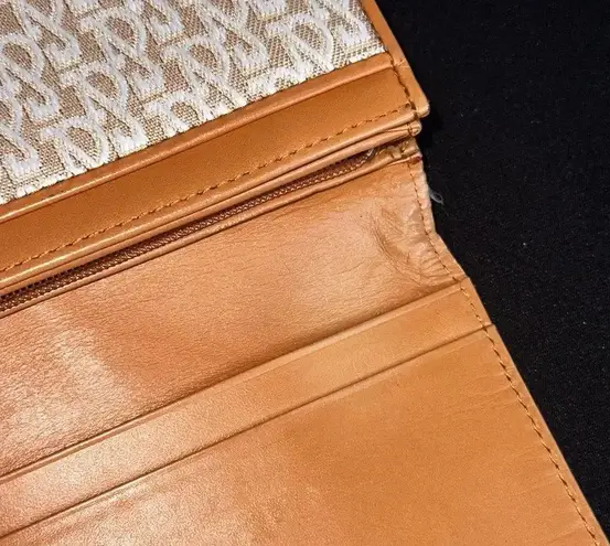 Pinky & Dianne Long Wallet