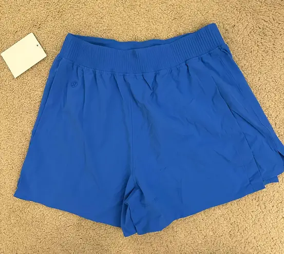 Lululemon Stretch Woven Relaxed-Fit HR Short 4"