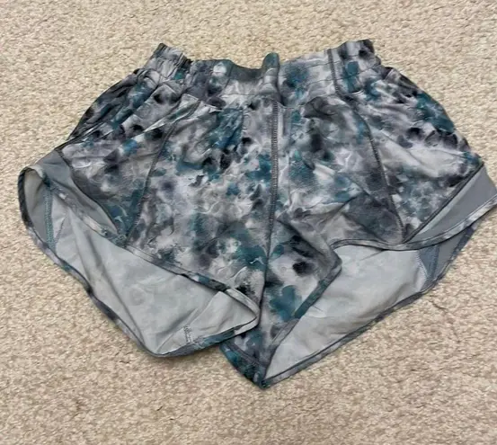 Lululemon Hotty Hot Short 2.5”