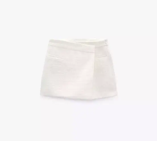 ZARA New‼️  Women's Textured Asymmetrical Skort Ivory Size XS