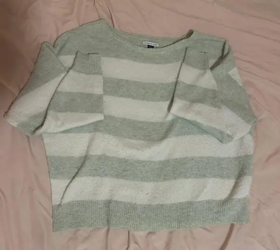 American Eagle Outfitters sweater