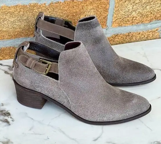 Kaanas  Booties Taupe Leather Buckle 39