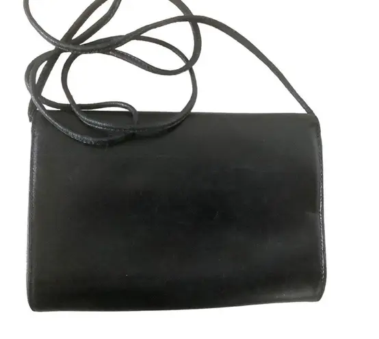 Givenchy Vintage  women’s black leather clutch crossbody bag shoulder bag