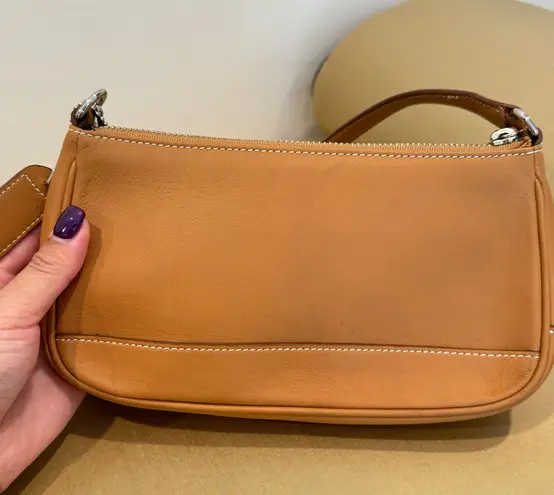 Coach Vintage Warm Brown/Tan Demi Baguette Bag