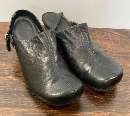 Naturalizer Women’s Back Buckle Strap Leather Leola Wedge Sandals Black Size 8M