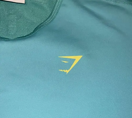 Gymshark Top size Small