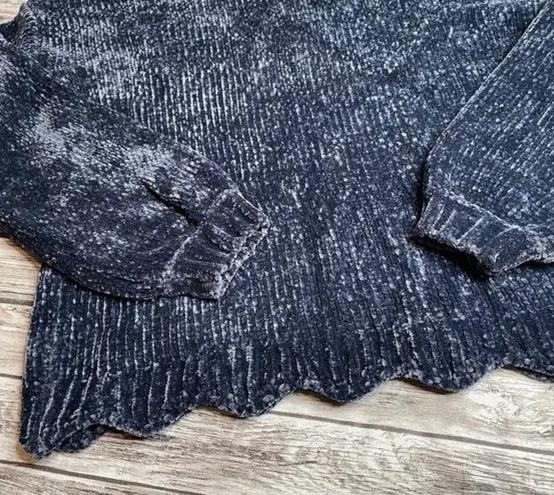 Unbranded Chenille Long Sleeved Dusty Blue Sweater with Scalloped Hem Small SM S
