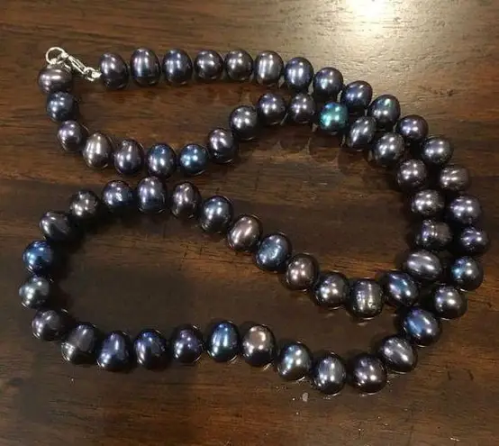 Sterling Silver Peacock Pearl Necklace With Clasp