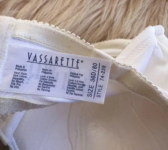 Vassarette Vintage  36D Strapless Bra White 74239 Smoothing Nylon Blend