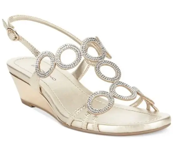 Bandolino Gia Wedges