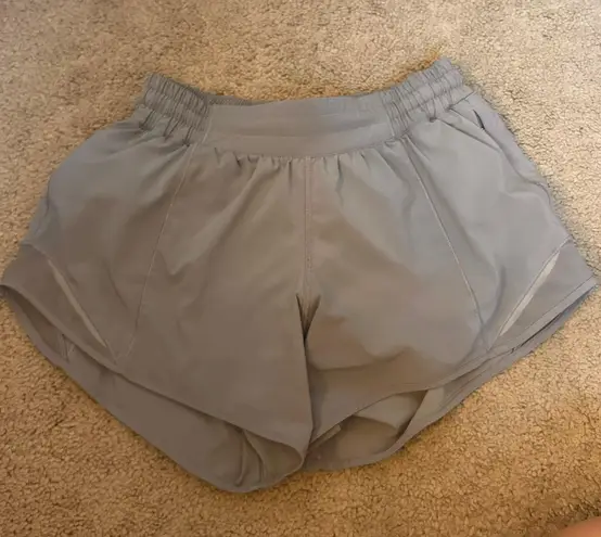 Lululemon Hotty Hot Short 2.5”