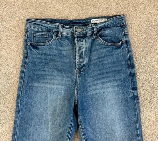 BLANK NYC  the Madison crop high rise cropped distressed blue jeans in size 30