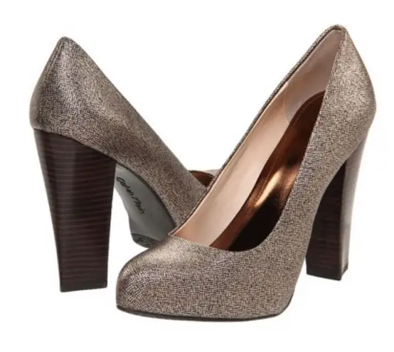 Calvin Klein  Womens Elita Cosmopolitan Pump Heel Shoes Metallic Silver Size 6.5‎
