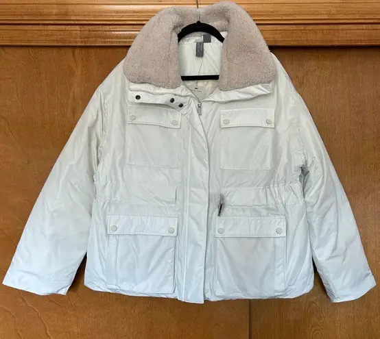 Sweaty Betty Alps Ski Jacket in Lily White Size Medium 8