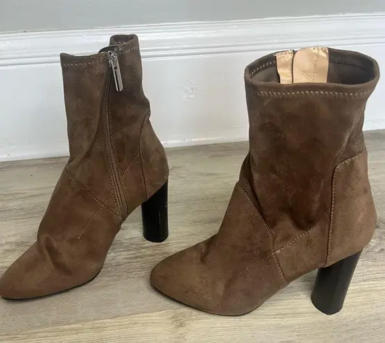 Metaphor Bryna Brown Faux Suede Chunky 3.5 In Heel Boots Women’s Size 6