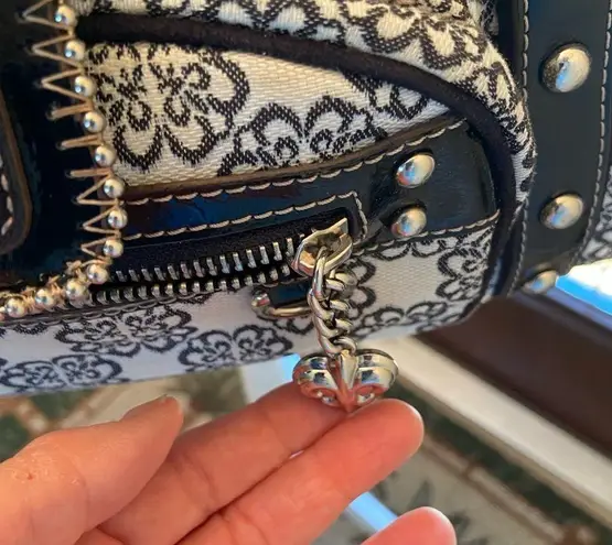 Kathy Van Zeeland Black & White Shoulder bag